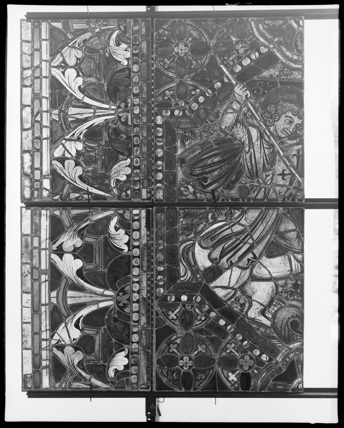 Transept nord : saint Georges [Baie 217]