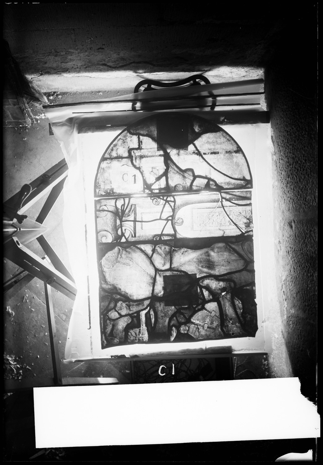 Panneau de vitrail C1 [Baie non identifiée]