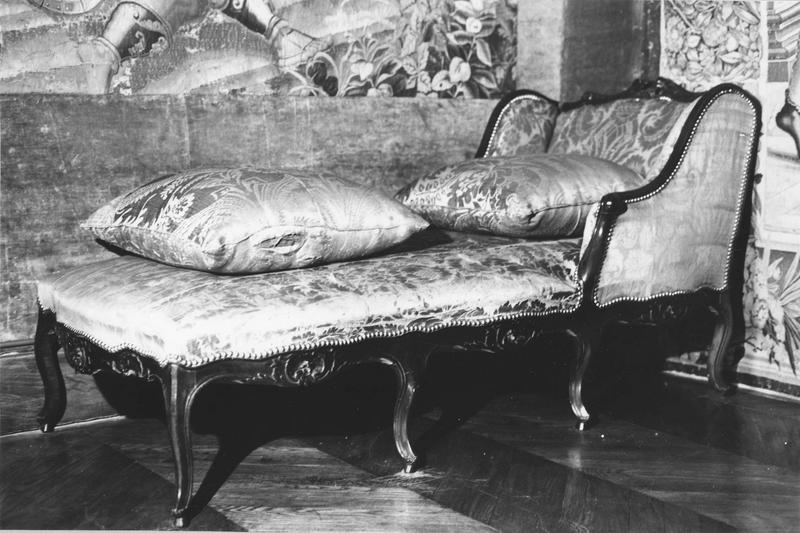 Chaise longue