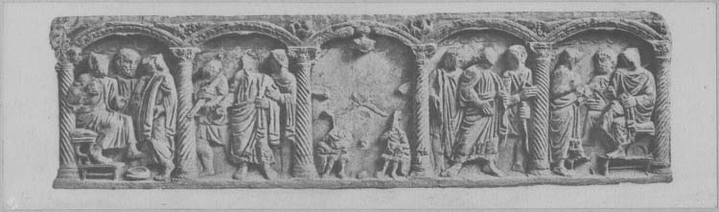 sarcophage - © Ministère de la Culture (France), Médiathèque du patrimoine et de la photographie, diffusion RMN-GP