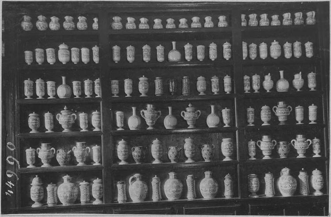 pots à pharmacie (197)