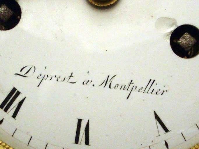 horloge à poser : le couronnement d'Homère. Signature sur le cadran.