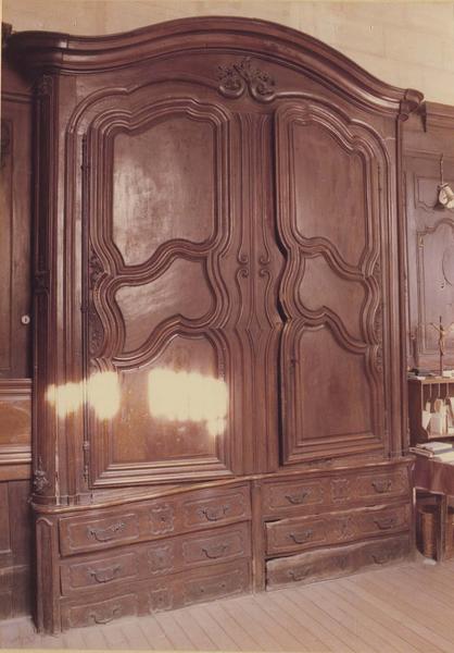 armoire de sacristie, vue générale - © Ministère de la Culture (France), Médiathèque du patrimoine et de la photographie (objets mobiliers), tous droits réservés