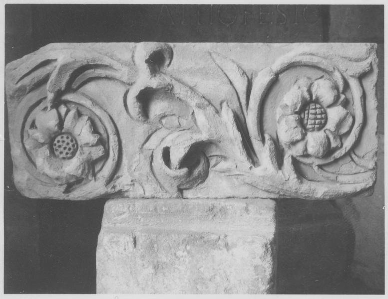 linteau, détail - © Ministère de la Culture (France), Médiathèque du patrimoine et de la photographie (objets mobiliers), tous droits réservés