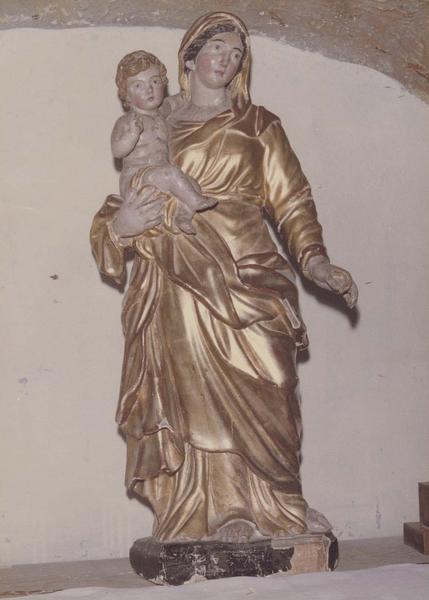 statue : Vierge à l'enfant, vue générale - © Ministère de la Culture (France), Médiathèque du patrimoine et de la photographie (objets mobiliers), tous droits réservés