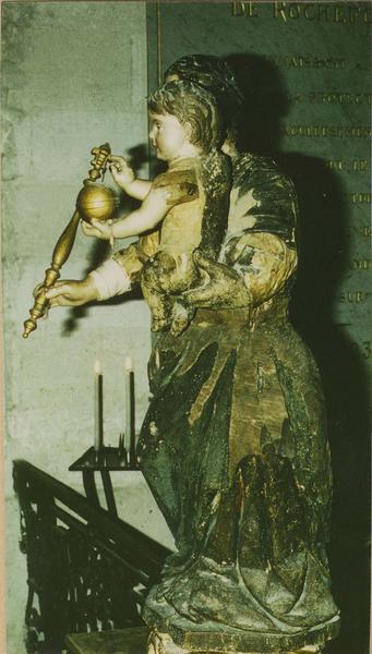 statue : Vierge à l'enfant, vue générale - © Ministère de la Culture (France), Médiathèque du patrimoine et de la photographie (objets mobiliers), tous droits réservés