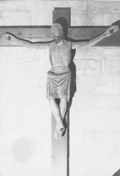 Statue : Christ en croix