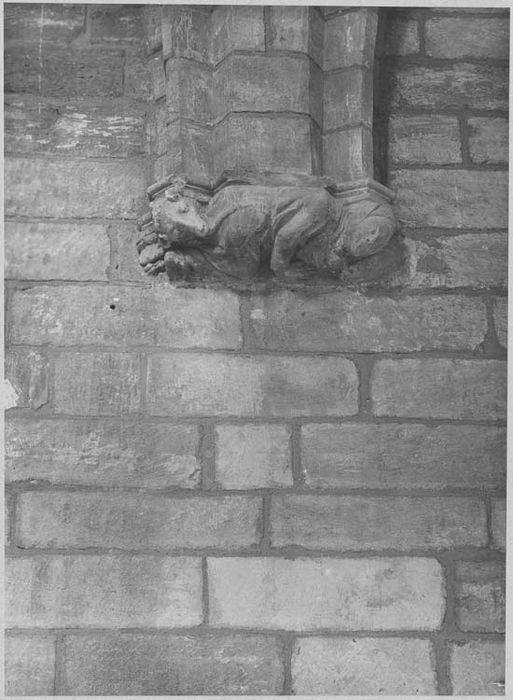 Ancienne chartreuse du Val-de-Bénédiction : Détail d’une console