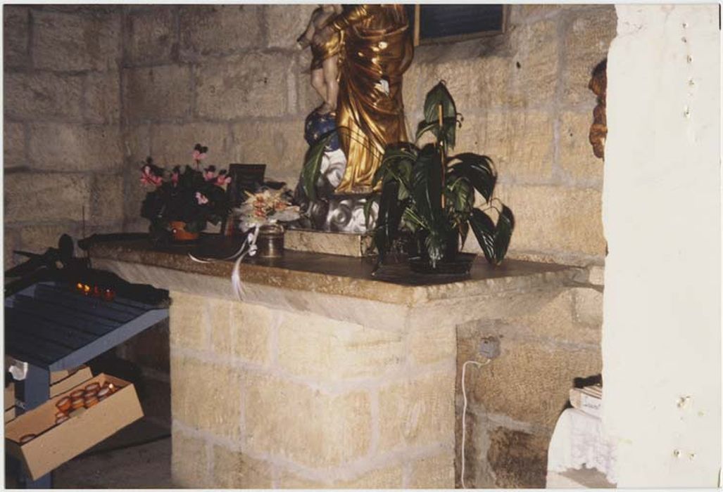 table d'autel de la quatrième chapelle Nord - © Ministère de la Culture (France), Médiathèque du patrimoine et de la photographie, diffusion GrandPalaisRmn Photo