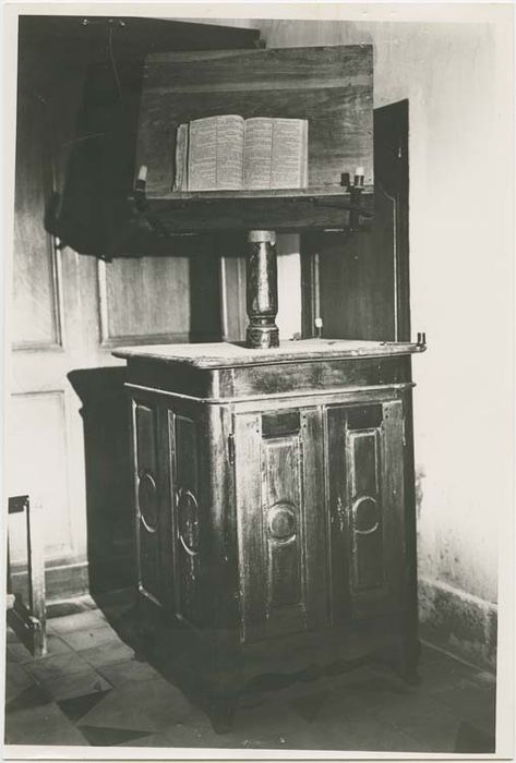 lutrin à armoire - © Ministère de la Culture (France), Médiathèque du patrimoine et de la photographie, diffusion GrandPalaisRmn Photo