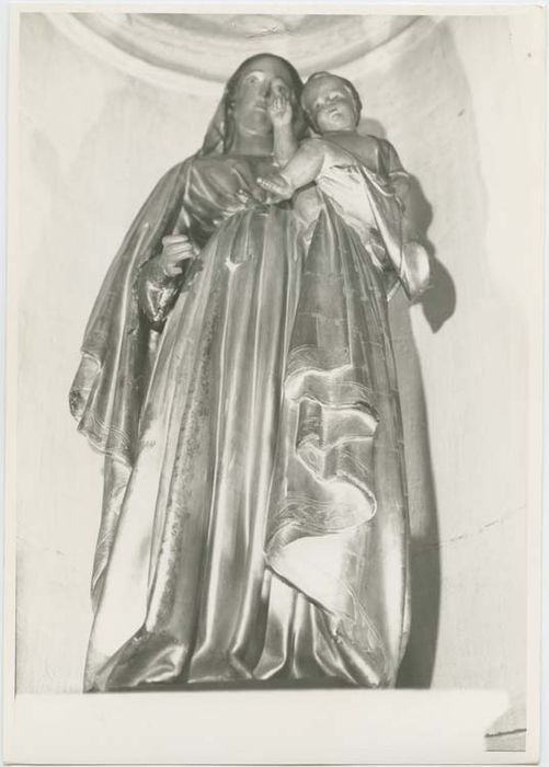 statue (petite nature) : Vierge à l'Enfant