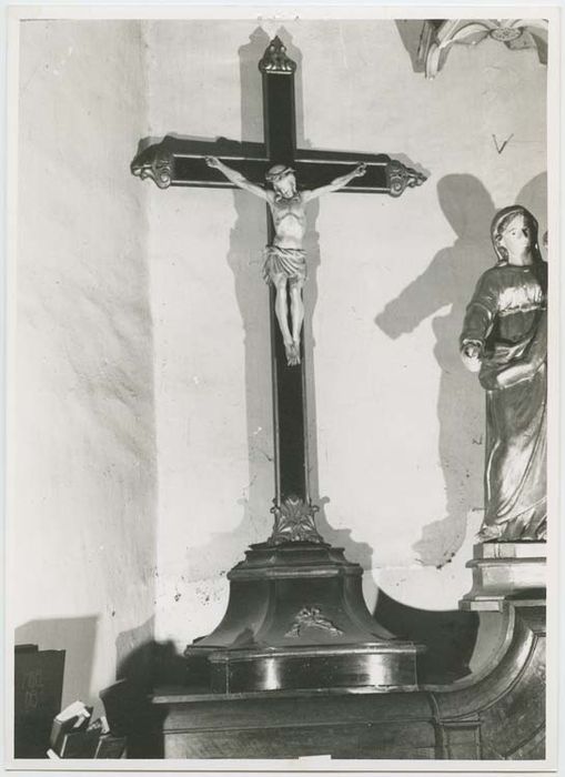 croix de procession sur socle polygonal - © Ministère de la Culture (France), Médiathèque du patrimoine et de la photographie, diffusion GrandPalaisRmn Photo