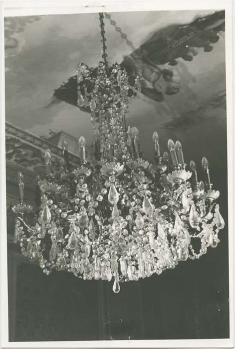 lustre et 4 luminaires d'appliques