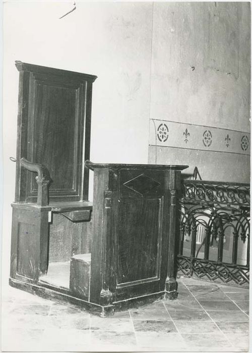 prie-Dieu à armoire et pupitre