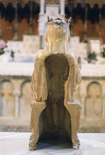 groupe sculpté : Vierge à l'Enfant tenant une pomme, revers, bois peint et doré