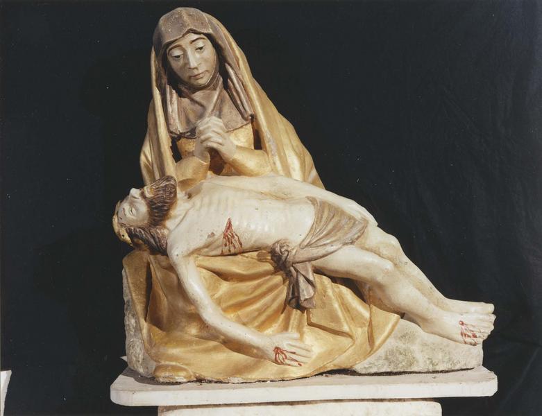 groupe sculpté : Vierge de Pitié