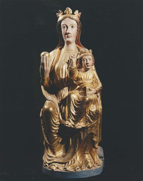 statue : la Vierge à l'Enfant à la pomme - © Ministère de la Culture (France), Médiathèque du patrimoine et de la photographie (objets mobiliers), tous droits réservés