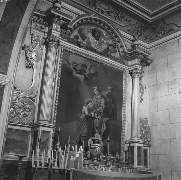 retable, tableau, crois de procession et quatre chandeliers, détail - © Ministère de la Culture (France), Médiathèque du patrimoine et de la photographie (objets mobiliers), tous droits réservés