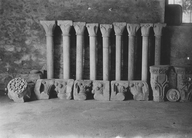 huit colonnes, détail - © Ministère de la Culture (France), Médiathèque du patrimoine et de la photographie (objets mobiliers), tous droits réservés