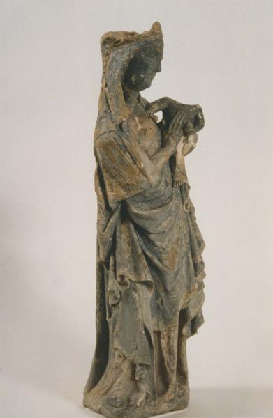 statue : Vierge à l'Enfant dite Notre-Dame-du-Palais, vue de gauche - © Ministère de la Culture (France), Médiathèque du patrimoine et de la photographie (objets mobiliers), tous droits réservés