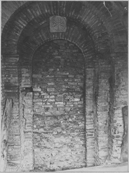 bas-relief : chrisme - © Ministère de la Culture (France), Médiathèque du patrimoine et de la photographie, diffusion RMN-GP