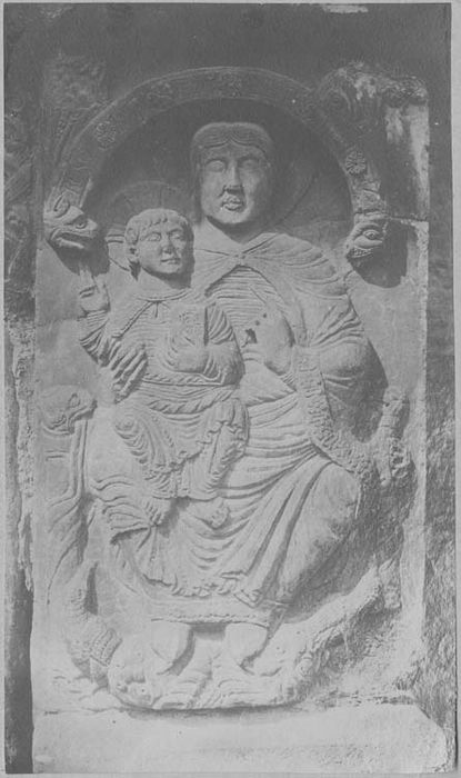 bas-relief : Vierge à l'Enfant