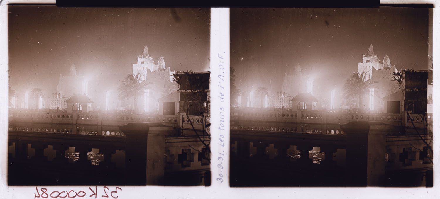 Illuminations nocturnes des tours du palais de l’AOF