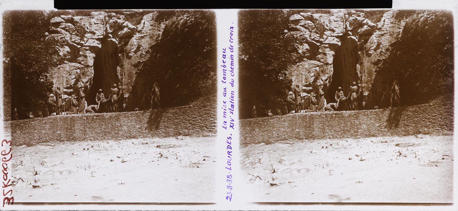 La mise au tombeau : XIVe station du chemin de croix