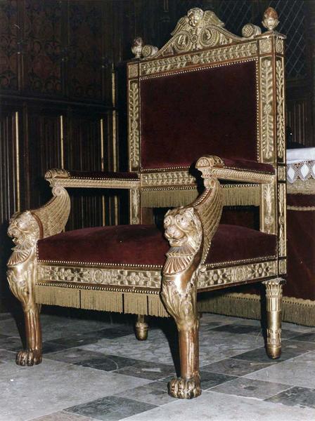 fauteuil de célébrant (fauteuil archiépiscopal)