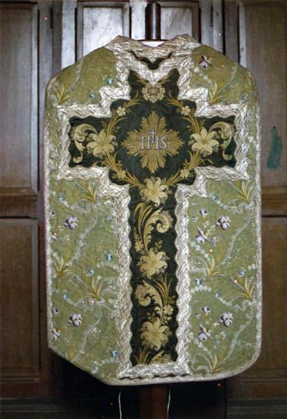 chasuble, étole, manipule, bourse (ornement) - © Ministère de la Culture (France), Médiathèque du patrimoine et de la photographie (objets mobiliers), tous droits réservés