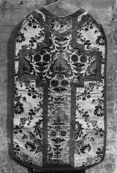 chasuble, manipule, étole (ornement)