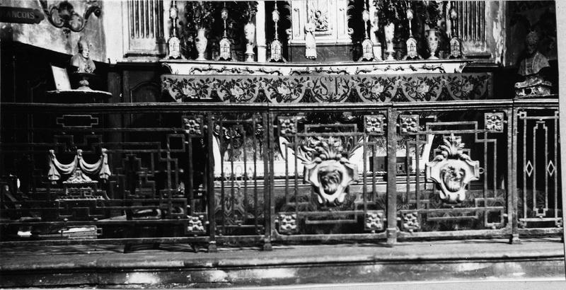 Clôture de la chapelle Saint-François-d'Assise (grille de communion)