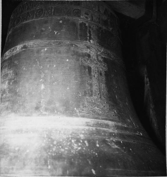 cloche - © Ministère de la Culture (France), Médiathèque du patrimoine et de la photographie (objets mobiliers), tous droits réservés