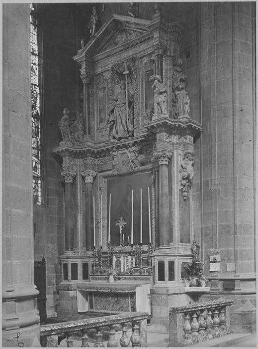 autel, retable de la chapelle du Coeur-de-Marie