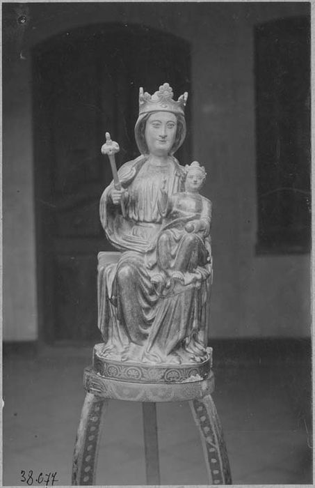 statuette dite Notre-Dame-des-Neiges : Vierge à l'Enfant