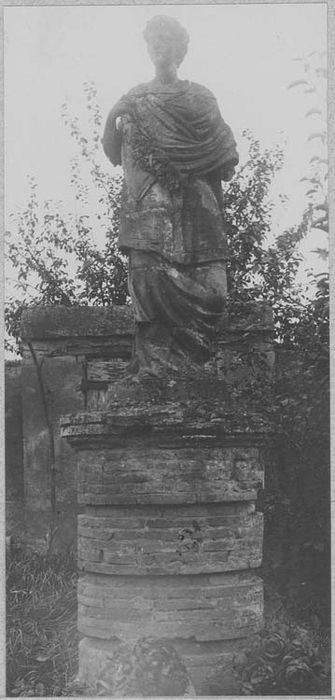 statue : Flore - © Ministère de la Culture (France), Médiathèque du patrimoine et de la photographie, diffusion RMN-GP