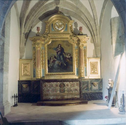 Autel, retable de la Vierge