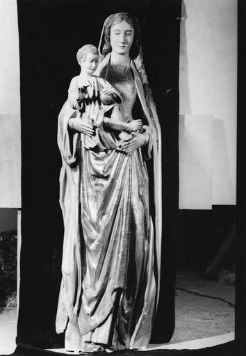 statue : Vierge à l'Enfant