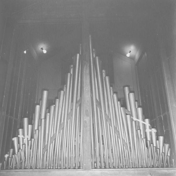 orgue de tribune, vue partielle