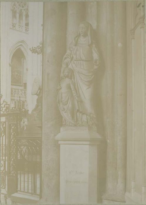 groupe sculpté : sainte Anne et Vierge