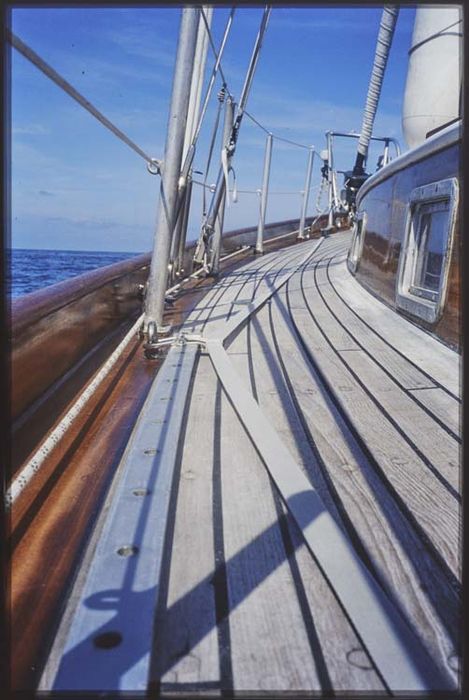 bateau de plaisance (yawl bermudien de course croisière) dit Prado Rose Noire II, ex Vindilis