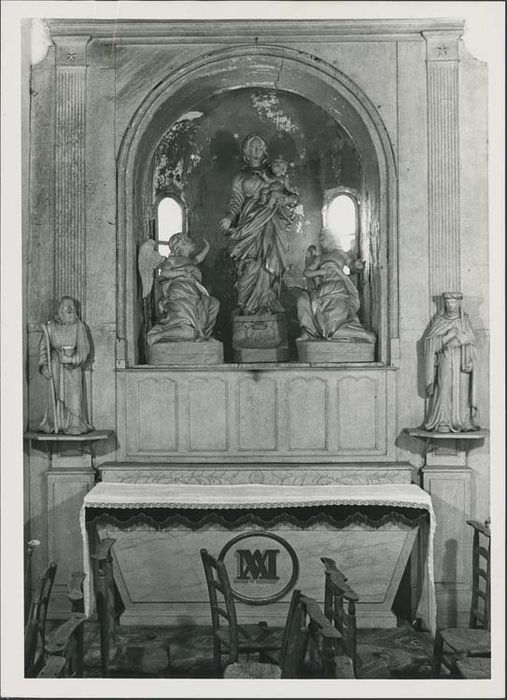 trois statues : Vierge à l'Enfant et deux Anges adorateurs - © Ministère de la Culture (France), Médiathèque du patrimoine et de la photographie, diffusion GrandPalaisRmn Photo