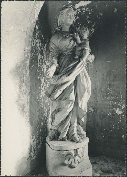 trois statues : Vierge à l'Enfant et deux Anges adorateurs - © Ministère de la Culture (France), Médiathèque du patrimoine et de la photographie, diffusion GrandPalaisRmn Photo