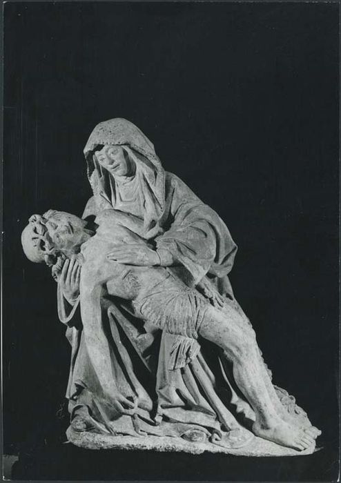 statue : Vierge de Pitié