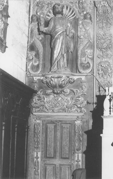 statue du maître-autel : saint Pierre, vue générale