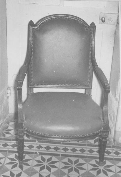 fauteuil, vue générale - © Ministère de la Culture (France), Médiathèque du patrimoine et de la photographie, diffusion RMN-GP