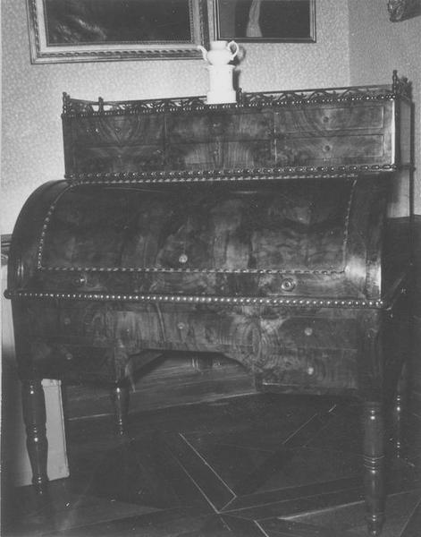 secrétaire, vue générale - © Ministère de la Culture (France), Médiathèque du patrimoine et de la photographie (objets mobiliers), tous droits réservés