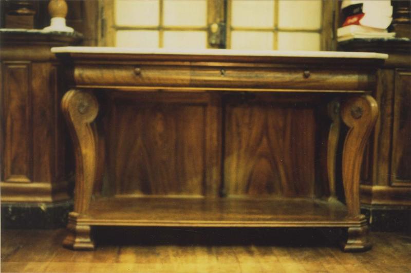 console, vue générale - © Ministère de la Culture (France), Médiathèque du patrimoine et de la photographie (objets mobiliers), tous droits réservés