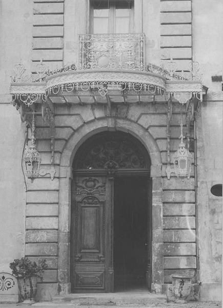 porte d'entrée, vue générale