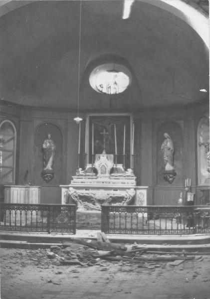 autel, gradins d'autel, tabernacle (maître-autel), vue générale - © Ministère de la Culture (France), Médiathèque du patrimoine et de la photographie (objets mobiliers), tous droits réservés